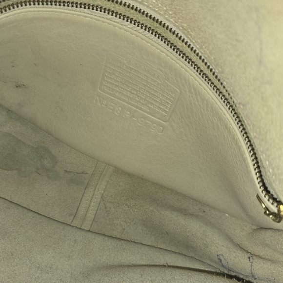 Coach Vintage City Bag #9790  Cream Leather Crossbody Bag - Picture 7 of 9